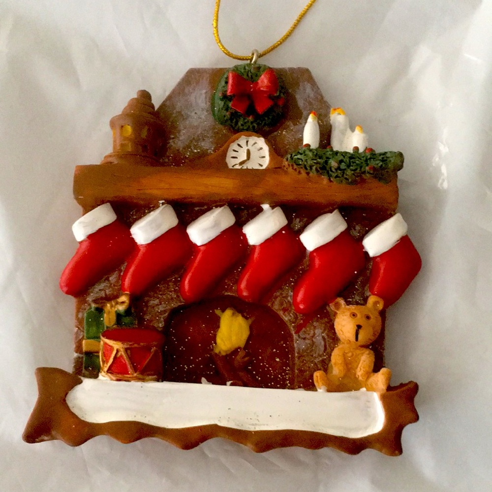 Stone Resin Fireplace Christmas Ornament 6 Stockings Teddy Bear Sparkly NWOT